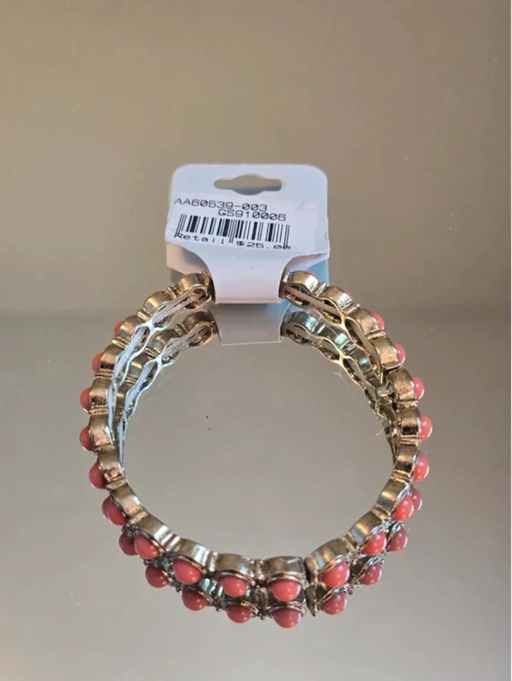 Beautiful coral tone bracelet - Brand New